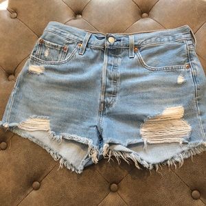 Levi’s shorts